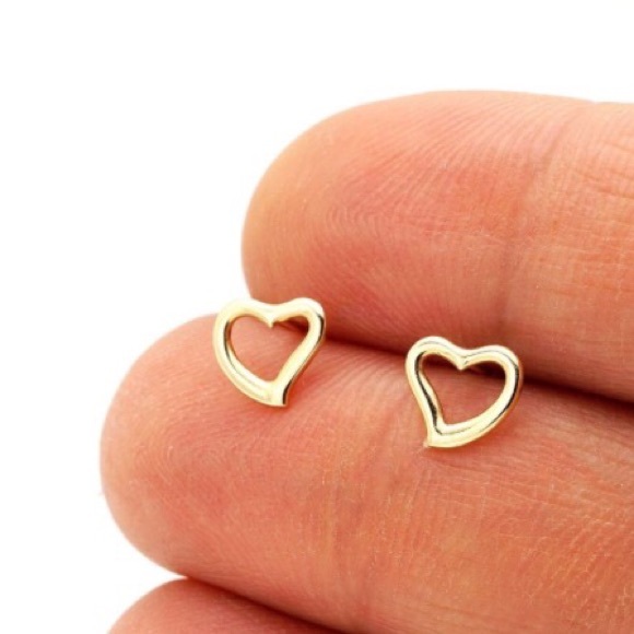 Jewelry - ONE LEFT⭐️14K Y Gold Open Heart Screwback Stud